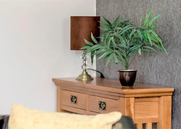 Stunning 1 Bed At Holyrood Palace & Arthurs Seat